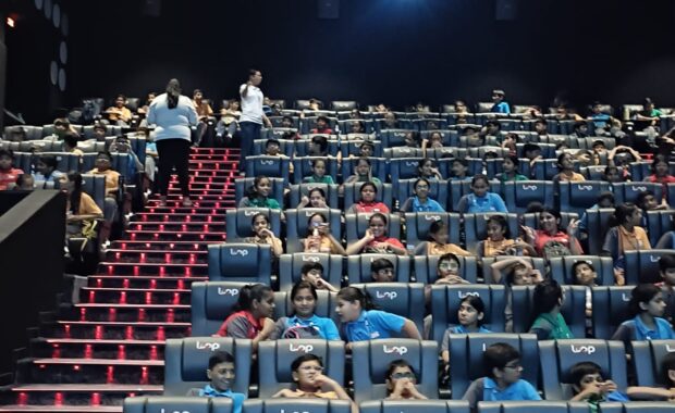BAGLESS DAY WITH MOVIE - Hills High - Best School in surat
